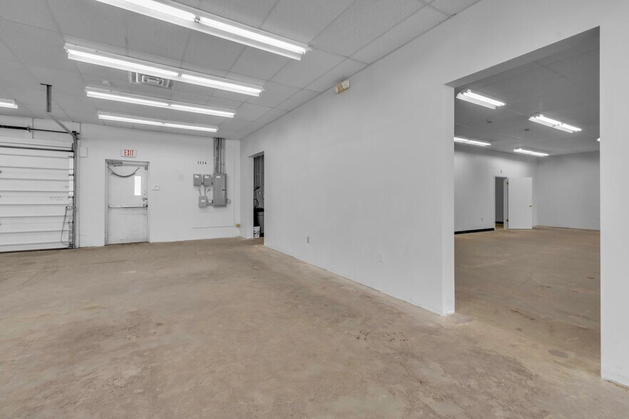 More Photos Of 3218 Transit Rd, West Seneca Storefront Retail Office For Lease