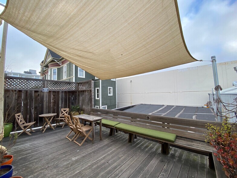 More Photos Of 3178-3180 17th St, San Francisco Loft Creative Space For Lease