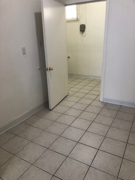 More Photos Of 6106-6112 Rita Ave, Huntington Park Storefront Retail Office For Lease