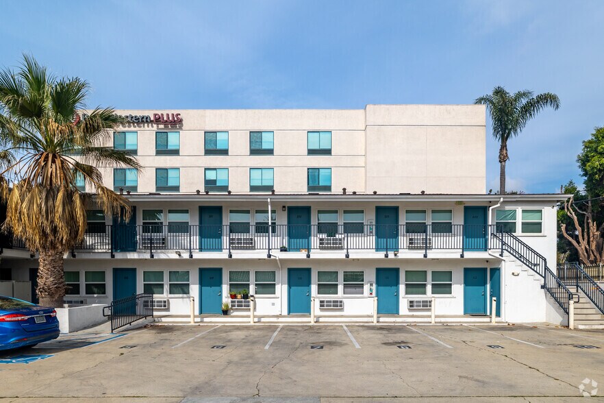More Photos Of , Inglewood Multifamily For Sale