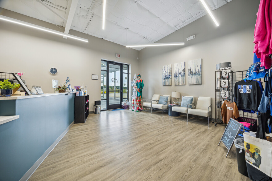 More Photos Of 4440 FM 2351, Friendswood Office For Sale