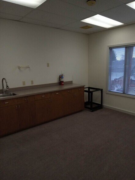 More Photos Of 1400 Summitview Ave, Yakima Office For Lease