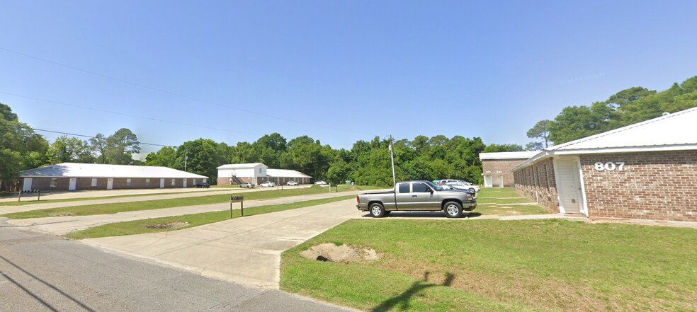 More Photos Of 753 Oakleigh Ave, Gulfport Apartments For Sale