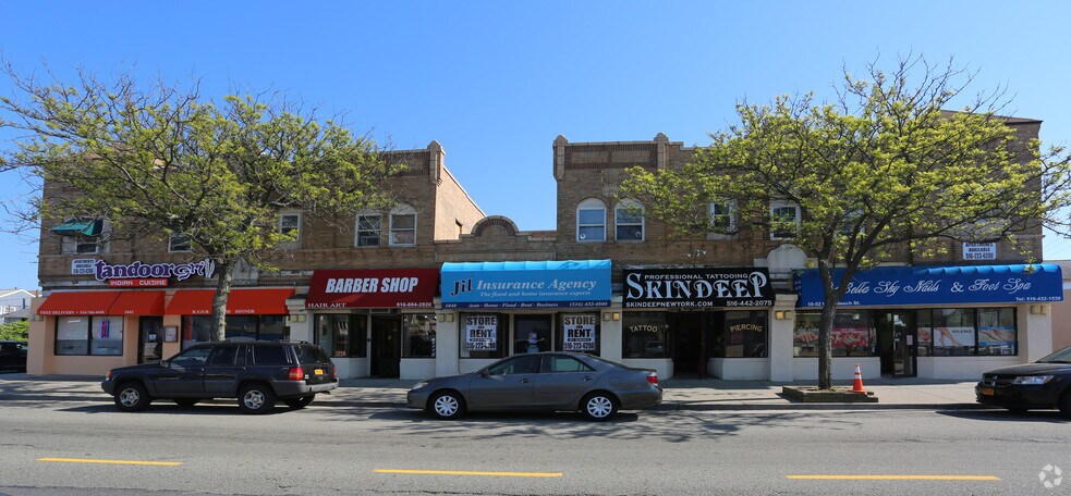 More Photos Of 1042-1052 W Beech St, East Atlantic Beach Storefront Retail Residential For Lease