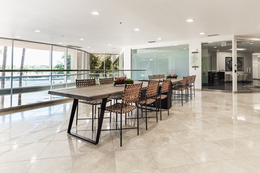 More Photos Of 22601 N 19th Ave, Phoenix Office For Lease