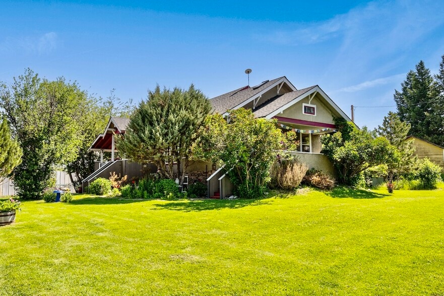 More Photos Of 76413 Gallatin Road, Gallatin Gateway Land For Sale