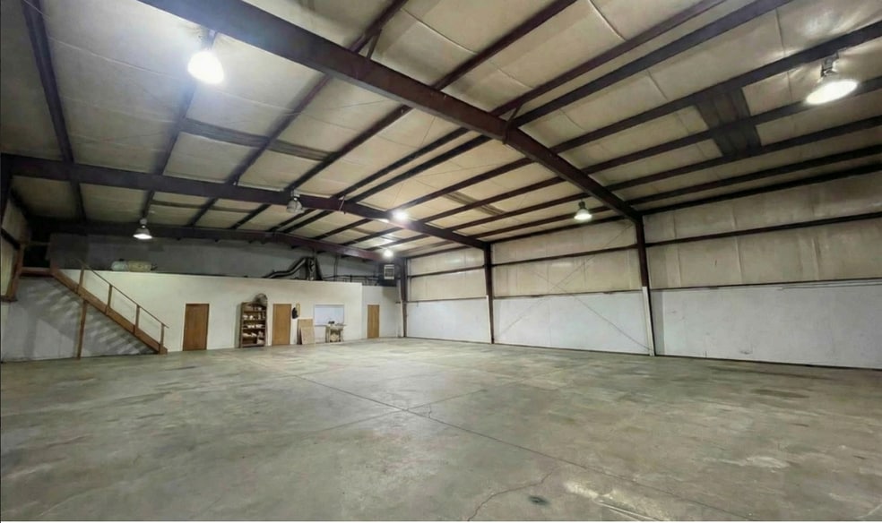 More Photos Of 2861 Armentrout Dr, Concord Warehouse For Lease