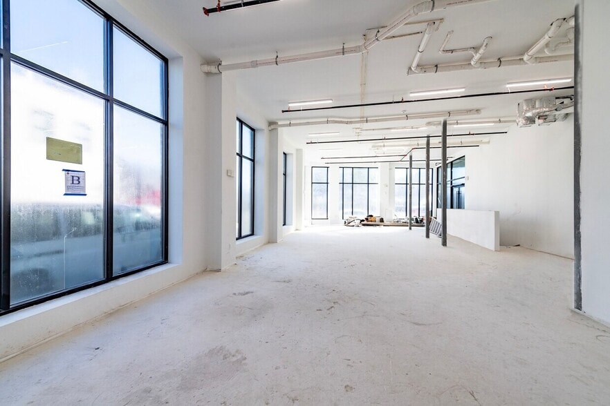 More Photos Of 4 Braintree St, Allston Apartments For Sale