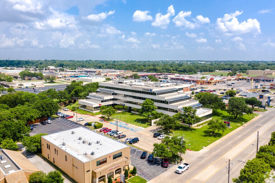 1301 S Bowen Rd, Arlington, TX 76013 Medical Office For Lease