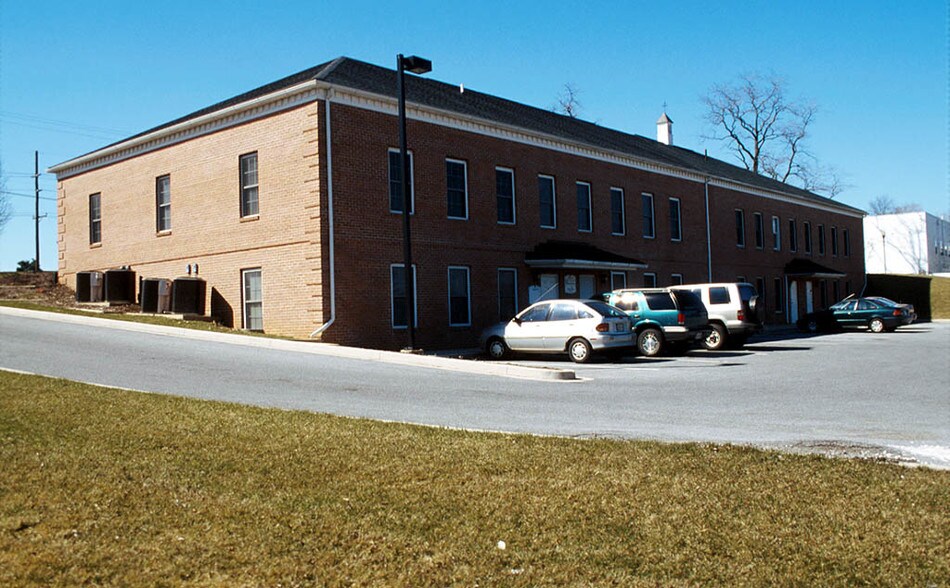 More Photos Of 1812 Baltimore Blvd, Westminster Office For Lease