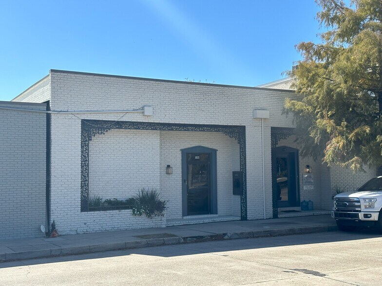 More Photos Of , Baton Rouge Office For Sale