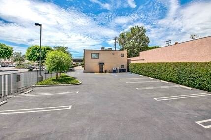 More Photos Of 137 S Prospect Ave, Tustin Office For Lease