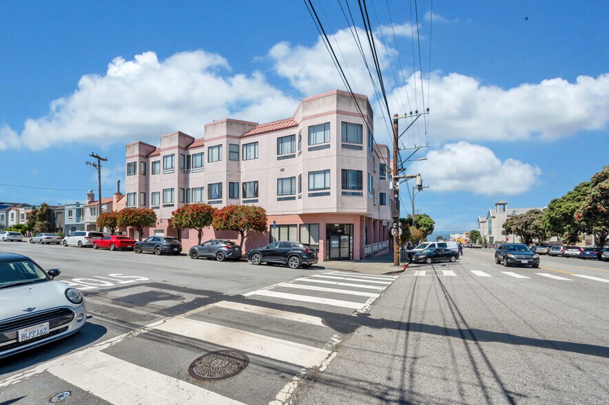 More Photos Of 2301-2323 Noriega St, San Francisco Medical For Sale