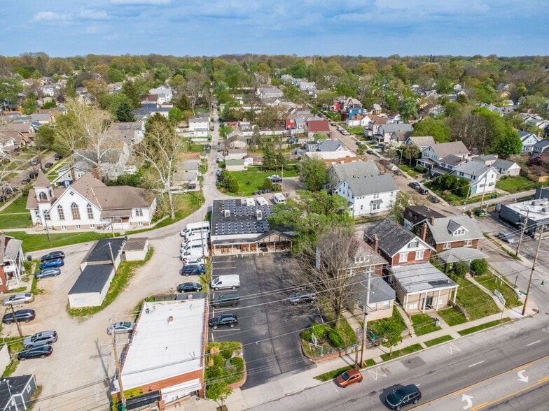 More Photos Of 3222 N High St, Columbus Office For Lease