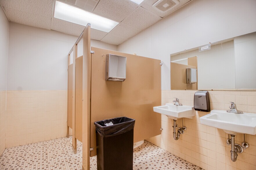 More Photos Of 101 West St, Hillsdale Office For Lease