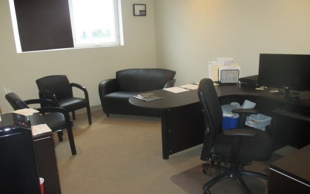 More Photos Of 4807 32nd St SE, Calgary Warehouse For Sale