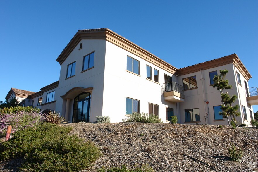 More Photos Of 19 Upper Ragsdale Dr, Monterey Office For Lease