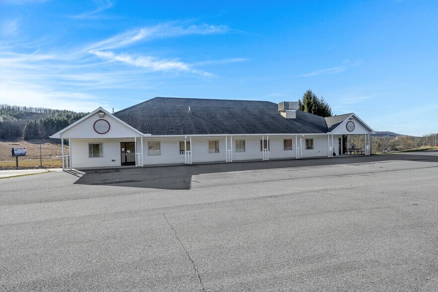 More Photos Of 200 Pine Brook Pl, Orwigsburg Medical For Lease