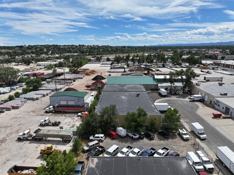 More Photos Of 5540-5564 Gray St, Arvada Warehouse For Sale