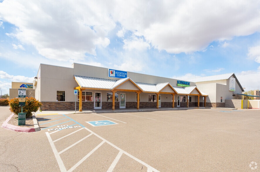 Primary Photo Of 10141 Coors Blvd NW, Albuquerque Veterinarian Kennel For Lease