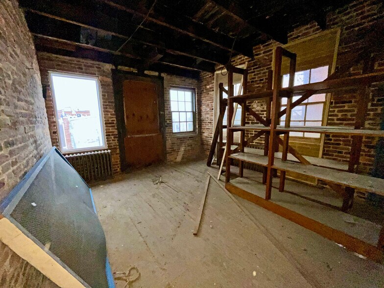 More Photos Of 2108 E Monument St, Baltimore Storefront For Sale