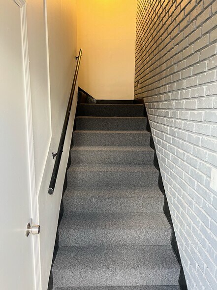 More Photos Of 13095 San Fernando Rd, Sylmar Flex For Lease