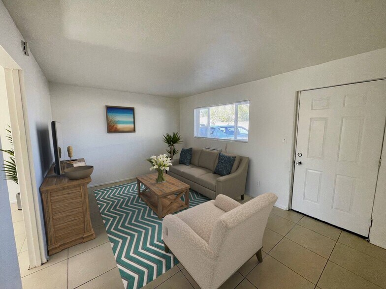 More Photos Of 1412 N 35th St, Phoenix Apartments For Sale