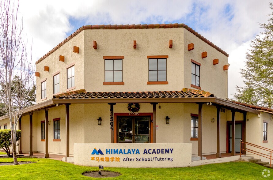 More Photos Of 43505 Mission Blvd, Fremont Medical For Sale