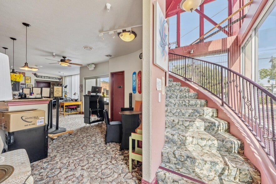 More Photos Of 636 Ward St, Martinez Theater Concert Hall For Sale