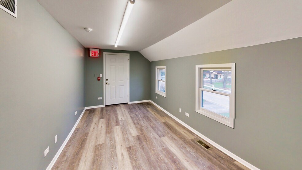 More Photos Of 1208 Lisle Plz, Lisle Medical For Lease