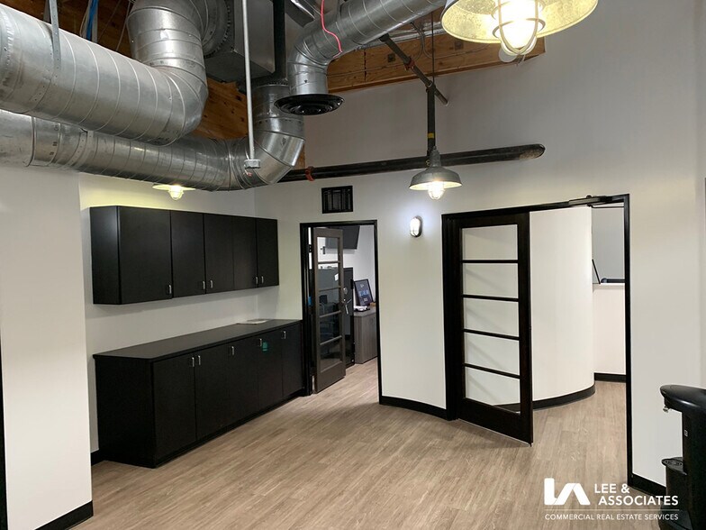 More Photos Of 1382 Valencia Ave, Tustin Research And Development For Lease
