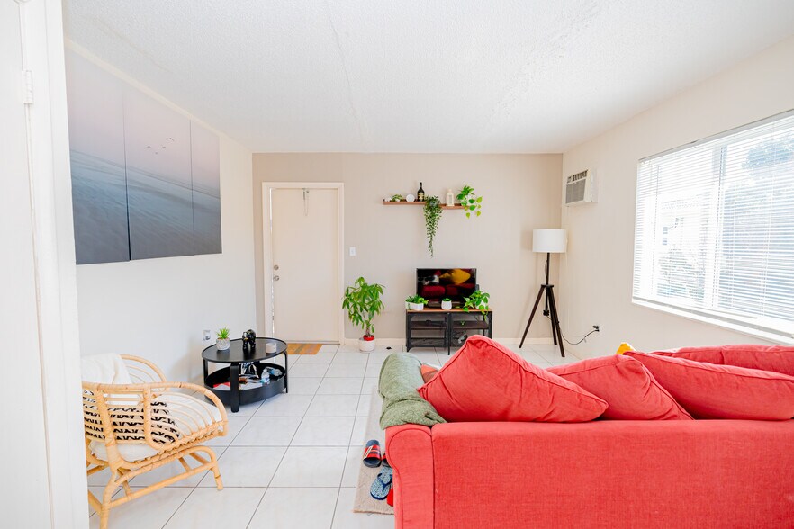 More Photos Of 960 Biarritz Dr, Miami Beach Apartments For Sale