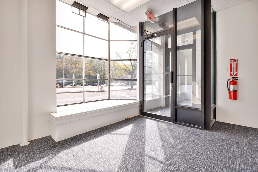 More Photos Of 233 Route 17, Tuxedo Park Freestanding For Lease