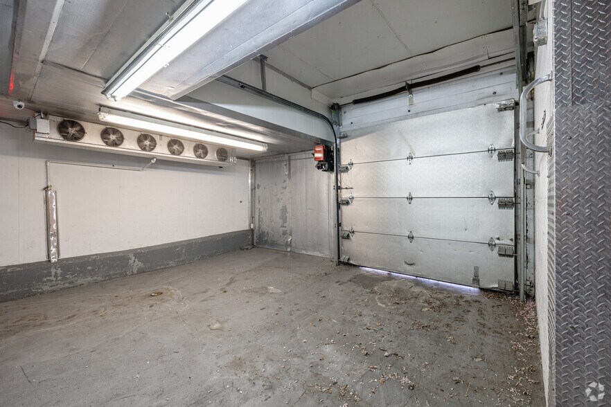 More Photos Of 4260 Old River Rd, Schiller Park Food Processing For Sale