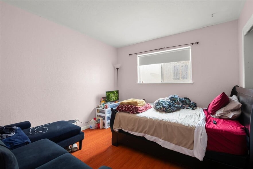 More Photos Of 33638 9th St, Union City Apartments For Sale