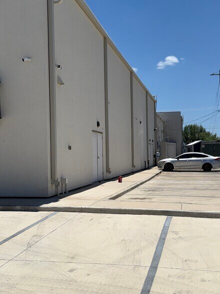 More Photos Of 110 Willow Oak, Laredo Specialty For Sale