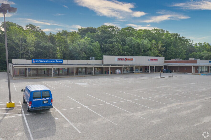 More Photos Of 457-473 Merrimac Trl, Williamsburg General Retail For Lease