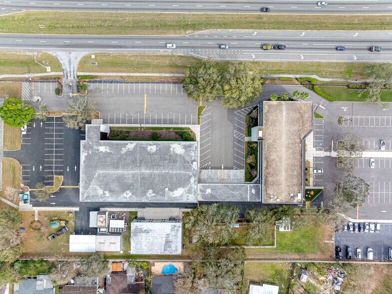 More Photos Of 6801 E Hillsborough Ave, Tampa Office Residential For Lease