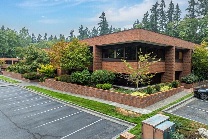 More Photos Of 2320 130th Ave NE, Bellevue Office For Lease
