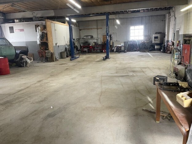More Photos Of 800 E River Rd, Belen Auto Repair For Lease