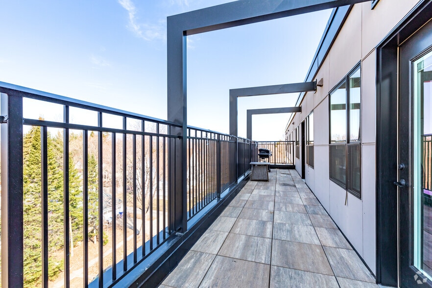 More Photos Of 1975-1977 Marshall Ave, Saint Paul Apartments For Sale