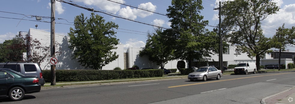 More Photos Of 700 White Plains Rd, Scarsdale Unknown For Lease