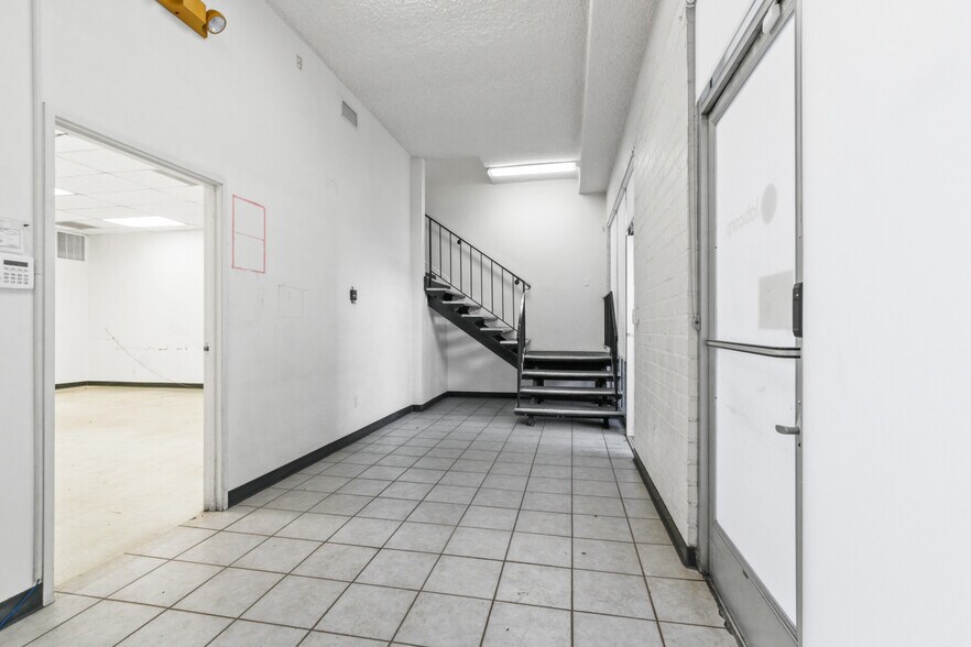 More Photos Of , Los Angeles Unknown For Sale