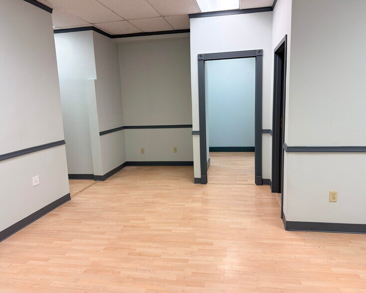 More Photos Of , Center Valley Office For Sale