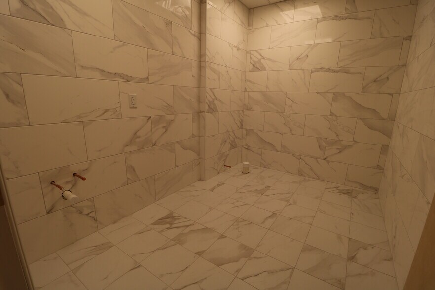 More Photos Of 1136 Clifton Ave, Clifton Medical For Lease