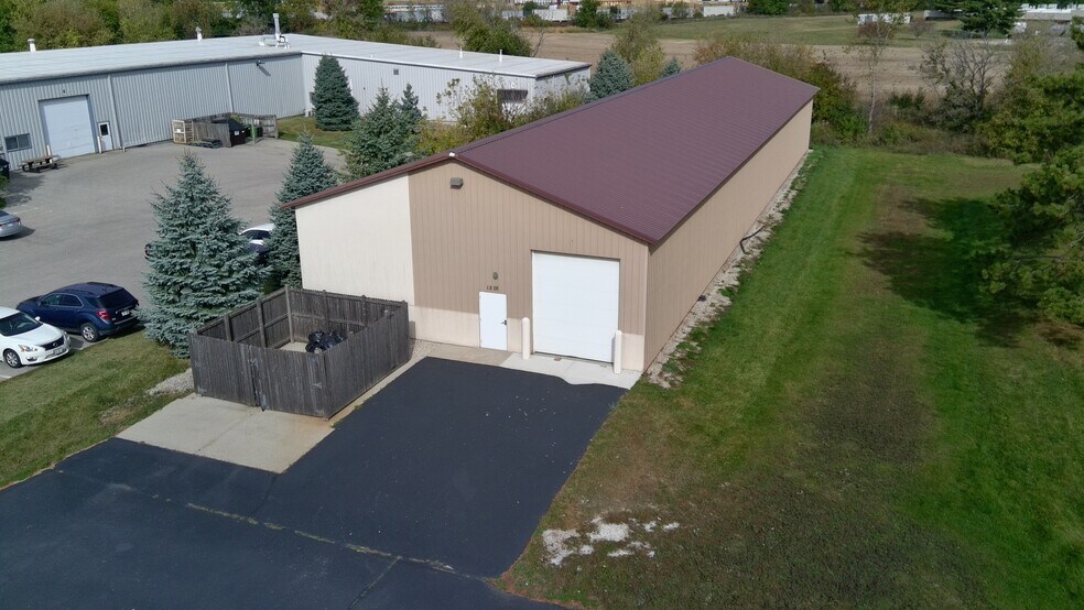 More Photos Of 1205-1227 Barberry Dr, Janesville Manufacturing For Lease