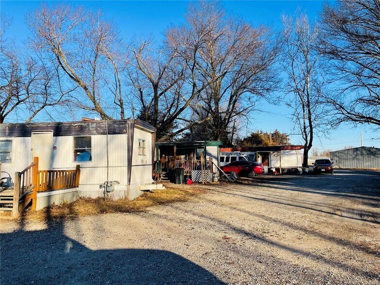 More Photos Of 470 W 2nd St N, Wright City Self Storage For Sale