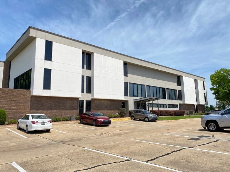 More Photos Of 3007 Knight St, Shreveport Office For Lease