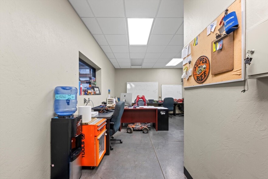 More Photos Of 13020 S Sunnylane Rd, Moore Industrial For Lease