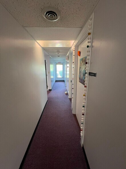 More Photos Of 320 E Lee Ave, Yadkinville Medical For Sale